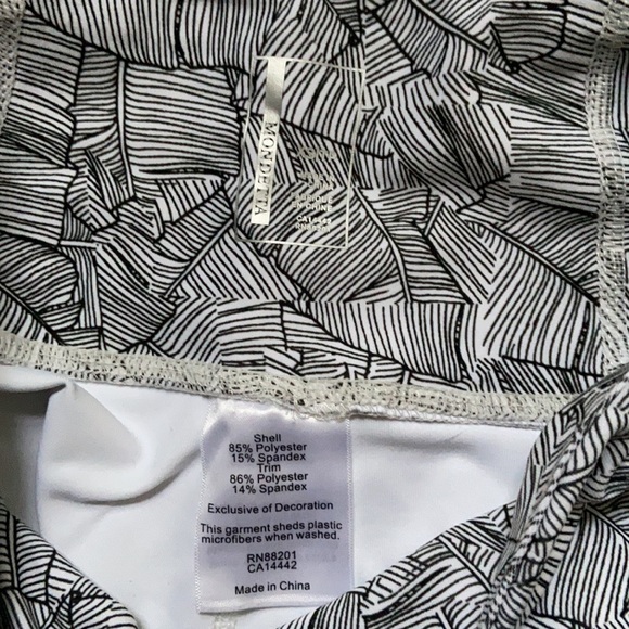 Patterned Leggings - Picture 4 of 5